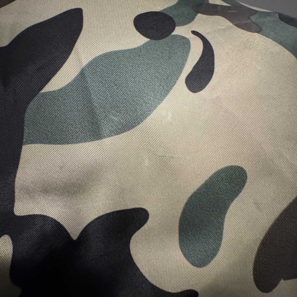 shortyLOVE Amuse Medium Crossbody in Green Camo - Picture 7 of 7